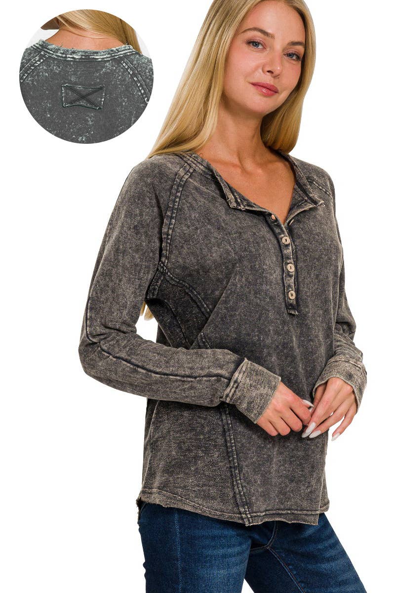 ....SI-25433 Washed F/Terry Button Henley Raglan Top w\ back pat
