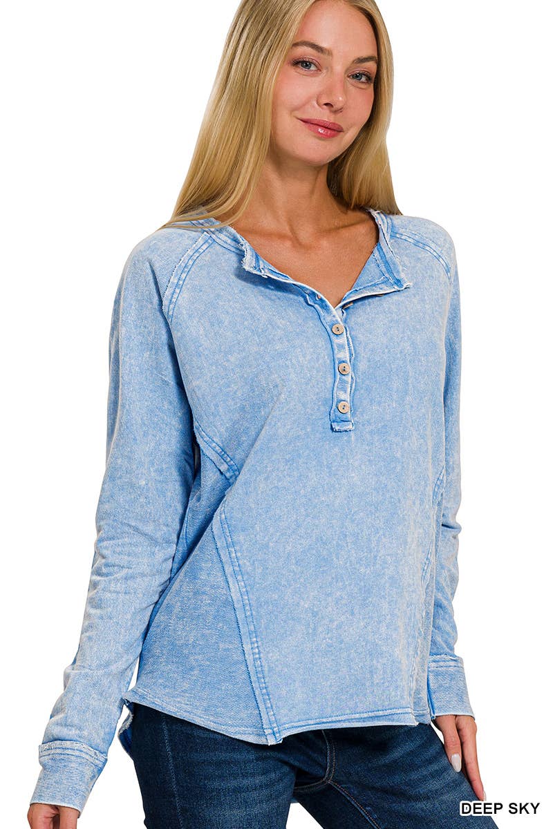 ....SI-25433 Washed F/Terry Button Henley Raglan Top w\ back pat
