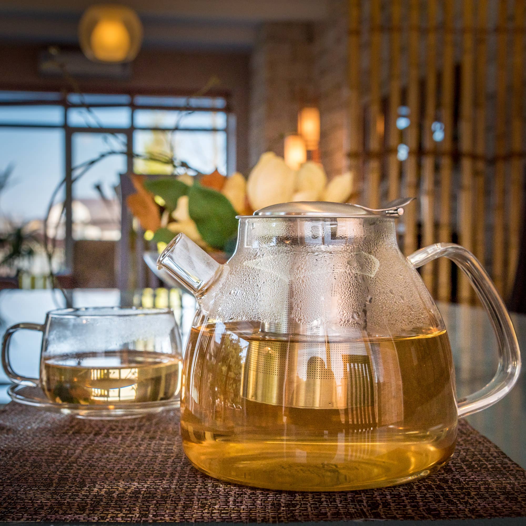 Lyra Glass Teapot Kettle 37 oz Stove Top Safe