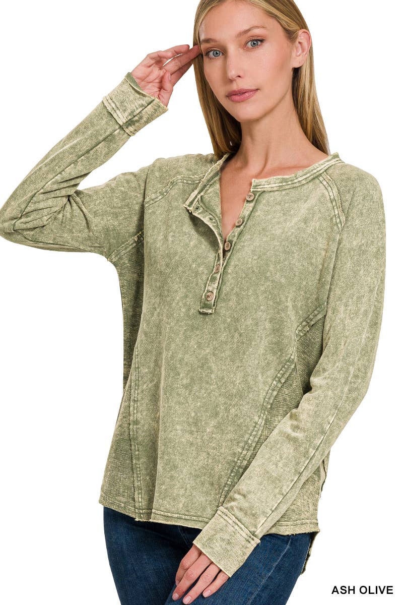 ....SI-25433 Washed F/Terry Button Henley Raglan Top w\ back pat
